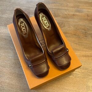 Tod’s Leather Chocolate Brown Block Heels (Size 7.5)